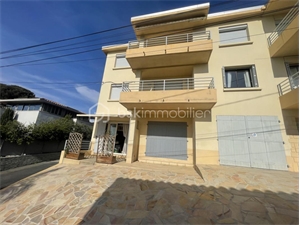 studio à la vente -   83110  SANARY SUR MER, surface 16 m2 vente studio - UBI468862400